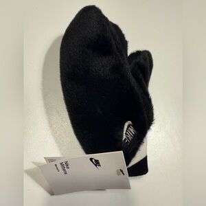 Nike Black Fleece Mittens for women